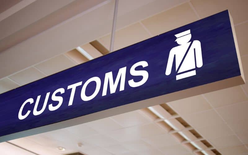 customs clearance when moving overseas